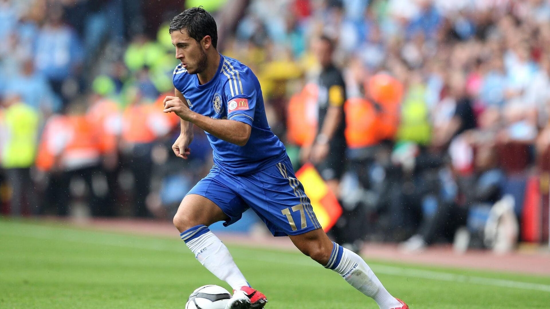 中国女足在比赛中展现出优雅的踢球风格，中国女足怎么写