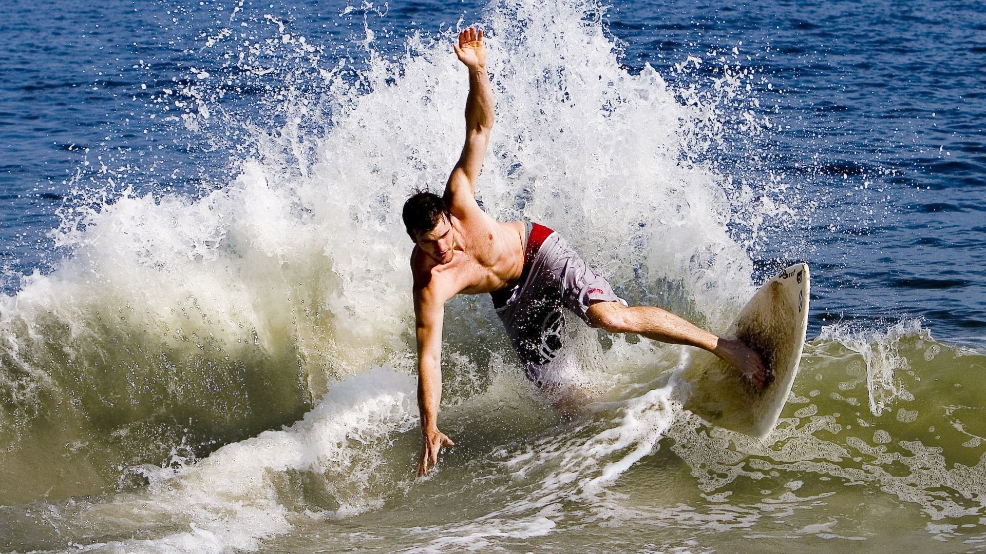摩纳哥客场逆袭，成功晋级下一轮，摩纳哥视频介绍
